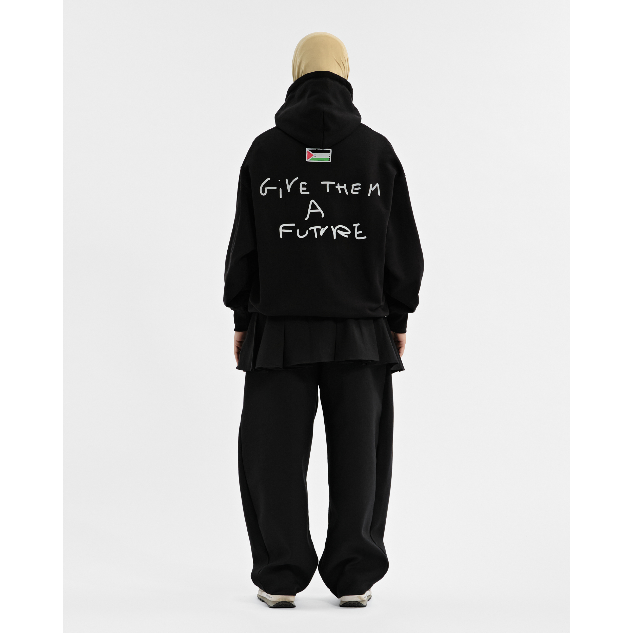 HOODIE GIVE THEM A FUTURE